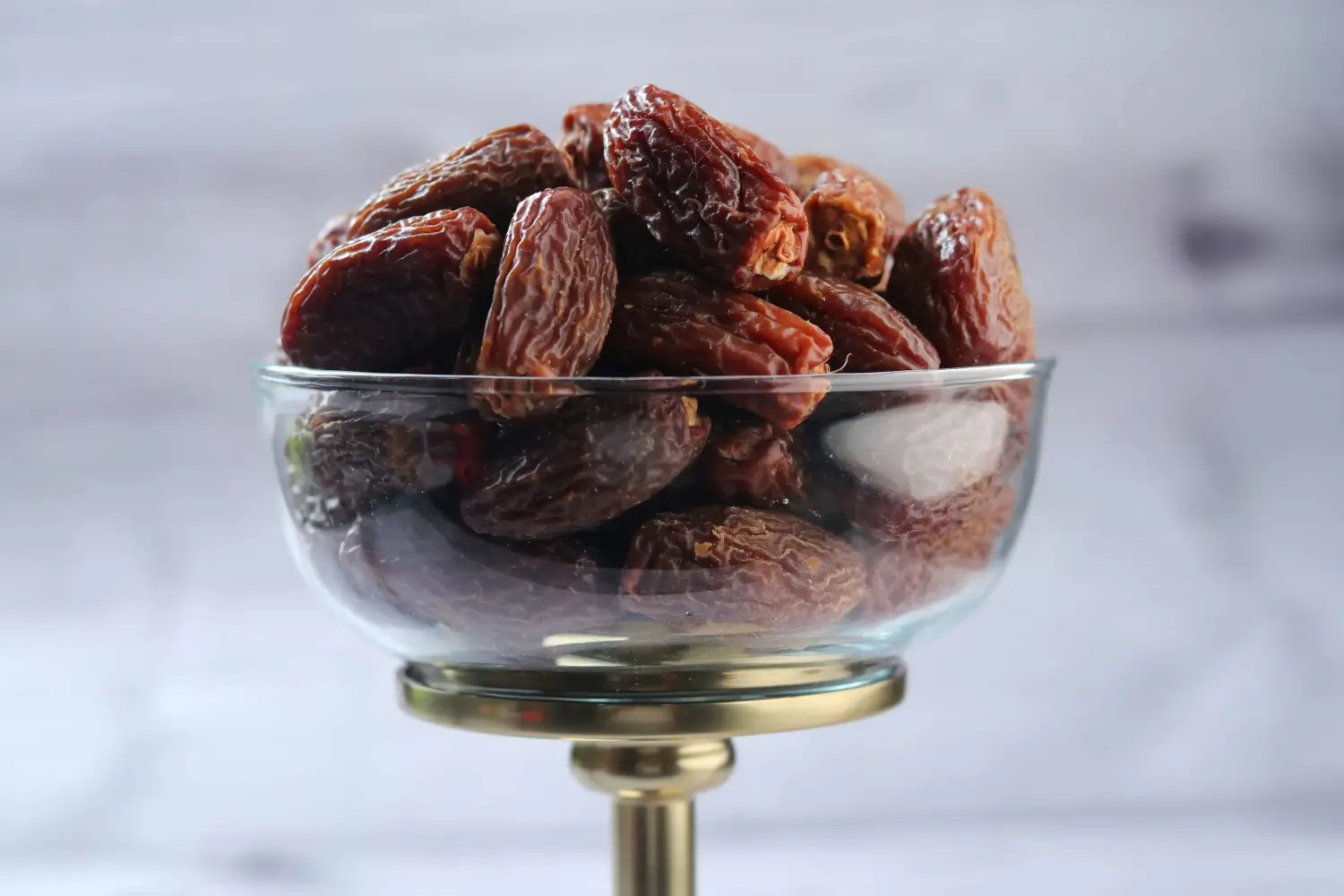 Dry Dates Black